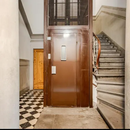 Indipendenza Flat