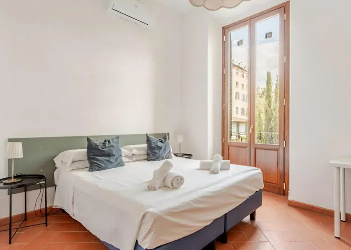 Indipendenza Flat *