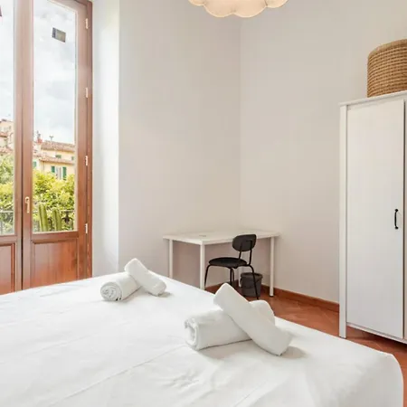 Indipendenza Flat *