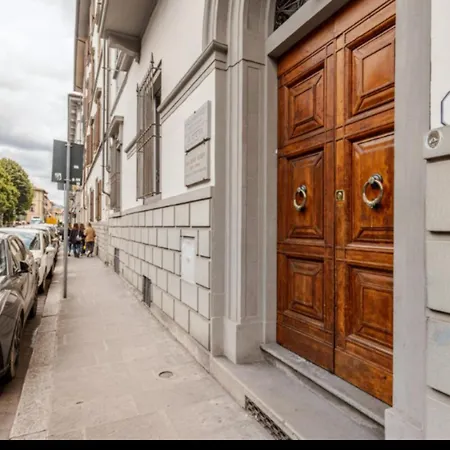 Indipendenza Flat Apartment